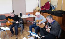 Association Jazz Manouche Swing - Ateliers Guitare Manouche à Eyragues 