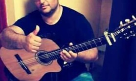 Guitariste chanteur gipsy 