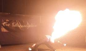 Cie DREAMLIGHTERS - Les cracheurs de feu