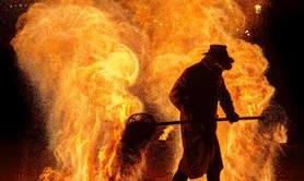 Cie 64 Degres - Spectacle Pyrotechnique et show Led