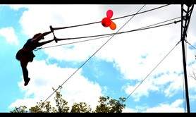 Camille Jacquot - Cirque - Trapèze Ballant - Concerto pour Poubelle