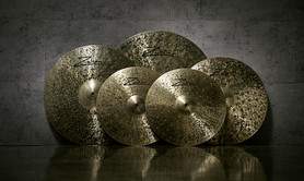 professeur de batterie - cours de batterie personnalisés , de rythme