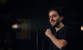 PANAYOTIS PASCOT dans « Entre les deux »