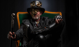 Esteban, le magicien - Fakir burlesque, Père Noël, Saint-Nicolas, Halloween....
