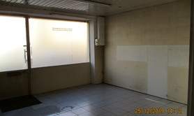 Garage 25 m² avec lumière naturelle pour cours ou répétition