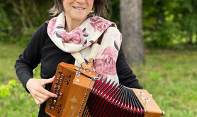 Kika Farré - Conteuse Toulousaine et son accordéon
