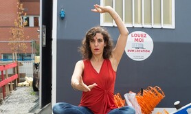 UNE FEMME EST UN ARTICHAUT