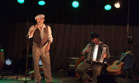 LES FRENCH TOUCHES - CHANSONS FRANÇAISES AMBIANCE GUINGUETTE MOBILE duo trio ...