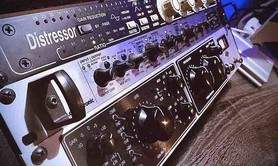 MELSTUDIO PARIS - Enregistrement Voix Off, Mixage et Mastering