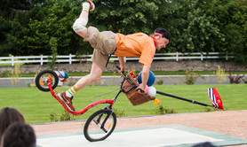 Cie Jongleur de Fables - Trottinette