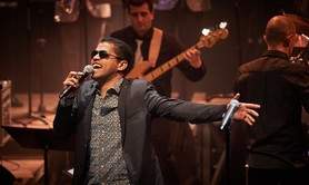 Clebson  - Chanteur et guitariste pour vos soirées! 