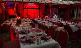 Le Tapis Rouge : Cabaret / Salle de spectacle 