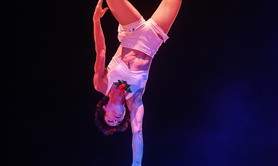 Aurélie Brua - Equilibriste et acrobate aux Doubles Mats