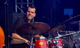 Laurent  - Cours de batterie individuels tous niveaux