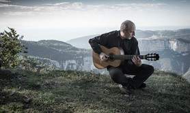 Laurent CRUMIERE - COURS DE GUITARE