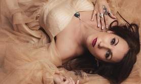 Mélanie D'iss - Chanteuse pour vos évènements