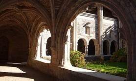 Eglise Saint Pierre et son Cloître