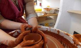 TERRE HAPPY  79 - ATELIERS POTERIE   OU D'EXPRESSION CREATRICE