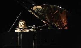 Christine Khandjian - Chanson, Comédie musicale, Gospel, Noël, film...