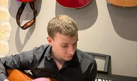 Kévin Rivière - Cours de guitare - tous niveaux