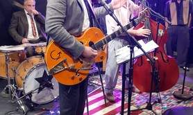 RONNIE BONNEVILLE AND THE COQS - TRIO DE ROCK'N'ROLL & ROCKABILLY