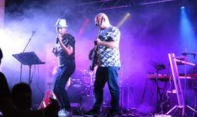 ELEGANCE-MUSIC groupe - Chanteur seul ou en groupe Auteur Compositeur Interprète