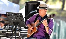 Fabien Brassac Solo - Répertoire de Noël Guitare et Chant