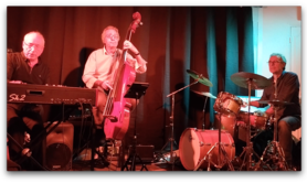 Le TIMELESS JAZZ TRIO - Explore différents types de Jazz