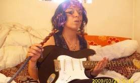 DÉSs Nadia  - Cherche booker 