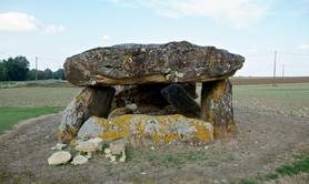 Dolmen de la Pierre Levée
