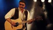 ALEX NOIR - GUITARISTE CHANTEUR POUR TOUT EVENEMENT