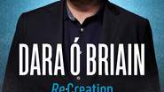 Dara Ó Briain sur scène avec son stand up Re:Creation