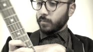 OLIVER SWING - Musicien jazz solo (Voix-Guitare)