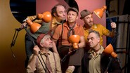LUMIÈRES / LES FOUTEURS DE JOIE