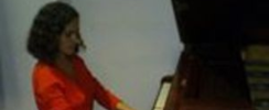 PROFESSEURE DE PIANO AYANT UN LONG PARCOURS DANS L'ENSEIGNEMENT PROPOSE DES COURS (ENFANTS À PARTIR DE 4 ANS ET ADULTES)