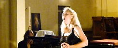Sophie - Cours de chant individuels et collectifs,initiation au piano