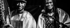 Sankoum Cissokho & Mbar Ndiaye  - duo de griots du Sénégal 