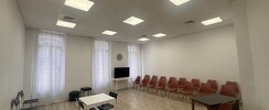 Locaux avec salle de 45 m2  proche vieux port