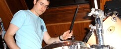 Jérome Salsa Drums - Cours de Batterie, piano , guitare à domicile sur Vitré 25km