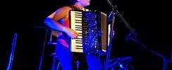 Élodie Funès - Accordéoniste Chanteuse Flûtiste