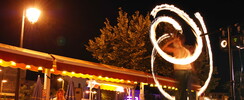 CIE L'X - ARTISTE DE RUE JONGLEUR FEU ACROBATE ECHASSIER 