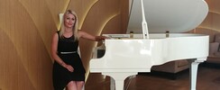Viktoria Bonzom - Cours de piano tous niveaux, styles, âges