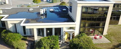 location de salles et bureaux à la journée .