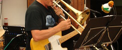 Arts et plaisirs - Cours de guitare, piano, batterie, trombone trompette, chant.
