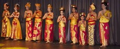 DANSE BALINAISE - Groupe de Danseuses Balinaises