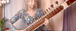 Brigitte Menon - Cours de Sitar et musique indienne pour tout instrument