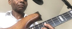 Bass&vocal - Bassiste-chanteur en solo