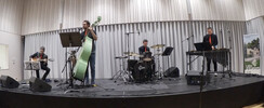 Compagnie Swing And Vibes - Concert de Noël par The Swinging Christmas Company