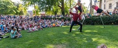 Cie Balancetoi - Spectacle Trois têtes et un chapeau