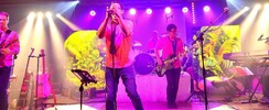 le groupe LA FRENCH TEUF - groupe pop rock année 80 intéractif